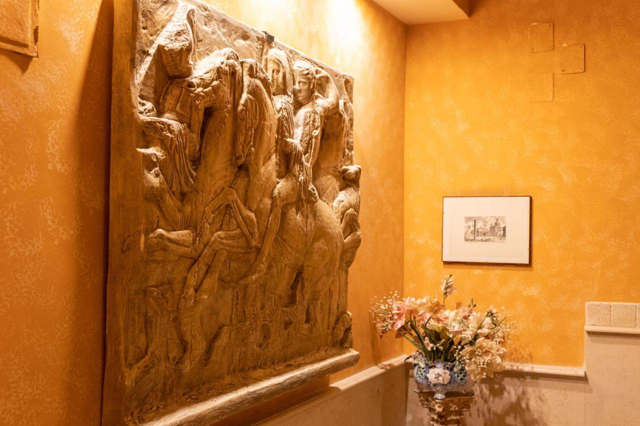 Hotel Clavdia Flat Monti Řím Exteriér fotografie